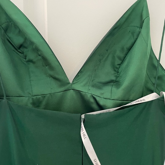 - Green Gown Sherri Hill - Picture 3 of 3
